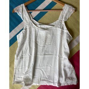 Talulah Colombia Ivory Blouse Size L